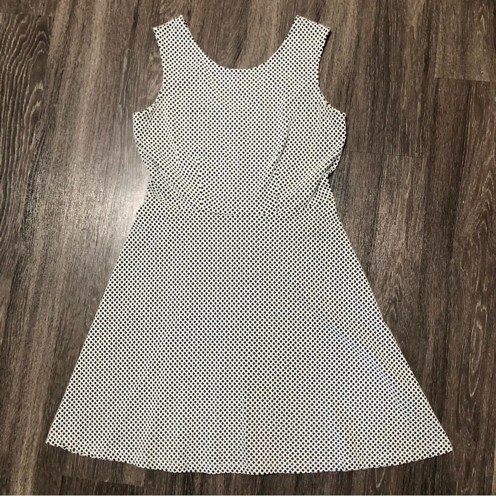 George Black & White Polka Dot Dress Sleeveless Round Neck, V-Back Size M (8-10)